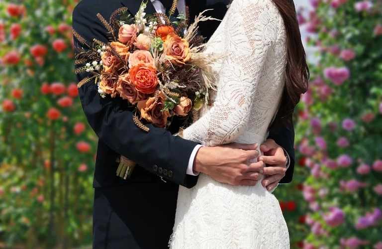 再婚者のための理想のパートナーを見つける
再婚相手との出会いをサポートする結婚相談所