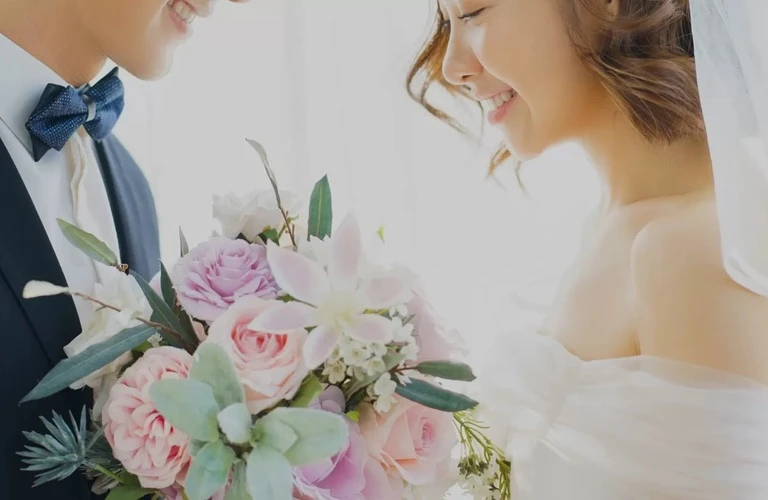 幸せな結婚への第一歩を踏み出す
手厚いサポートで最良のパートナーを見つけましょう