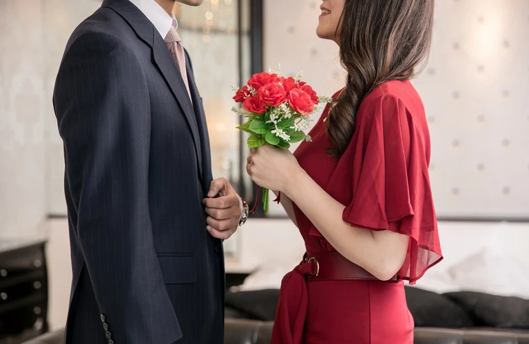 お手頃価格で本気の結婚相談を